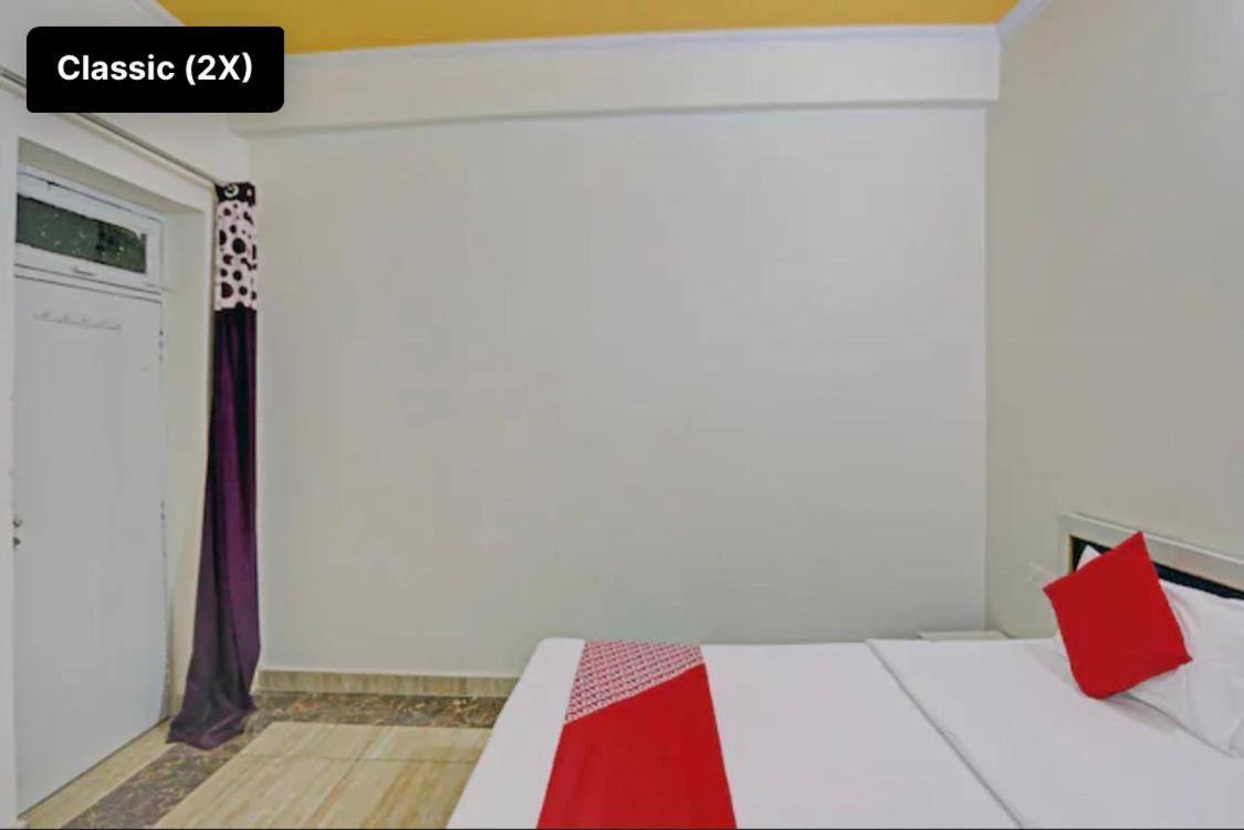 Hotel Nk Guesthouse アーグラ エクステリア 写真